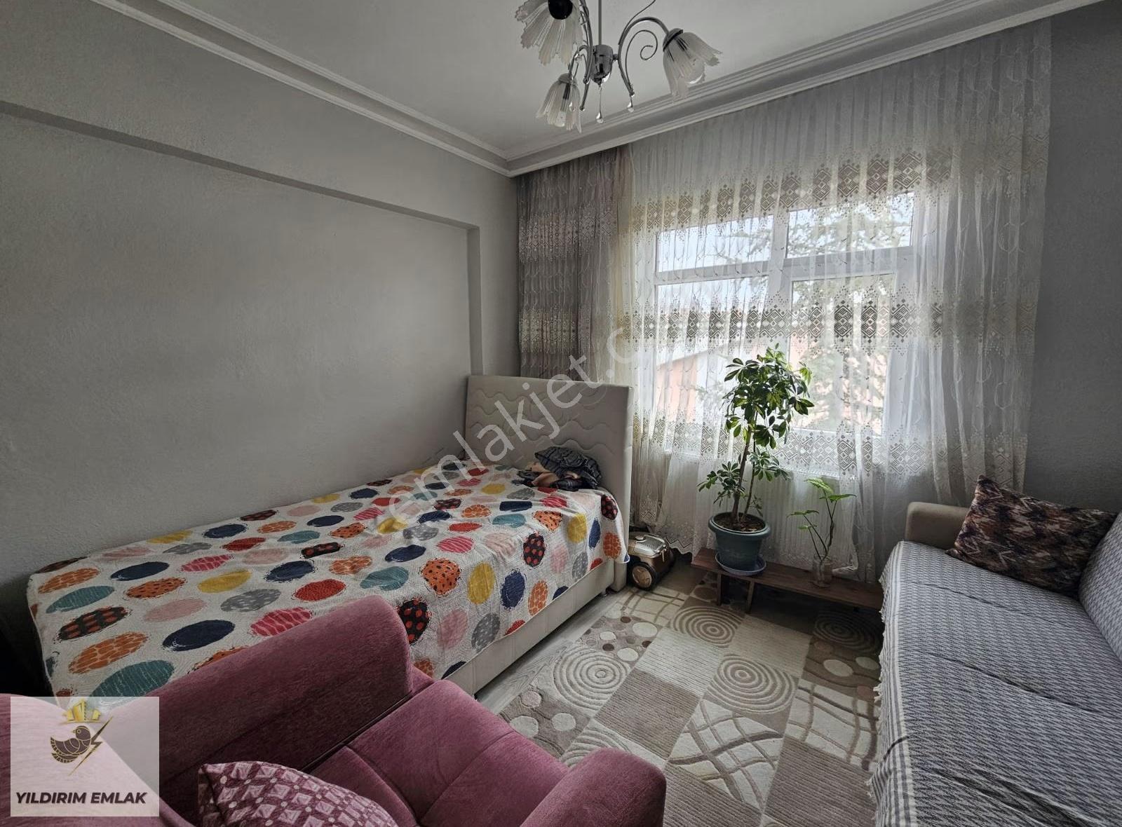 Yıldırım Emlak'tan Fatihte 3+1 Site İçi Otoparkli Yapılı Daire - Görsel 17