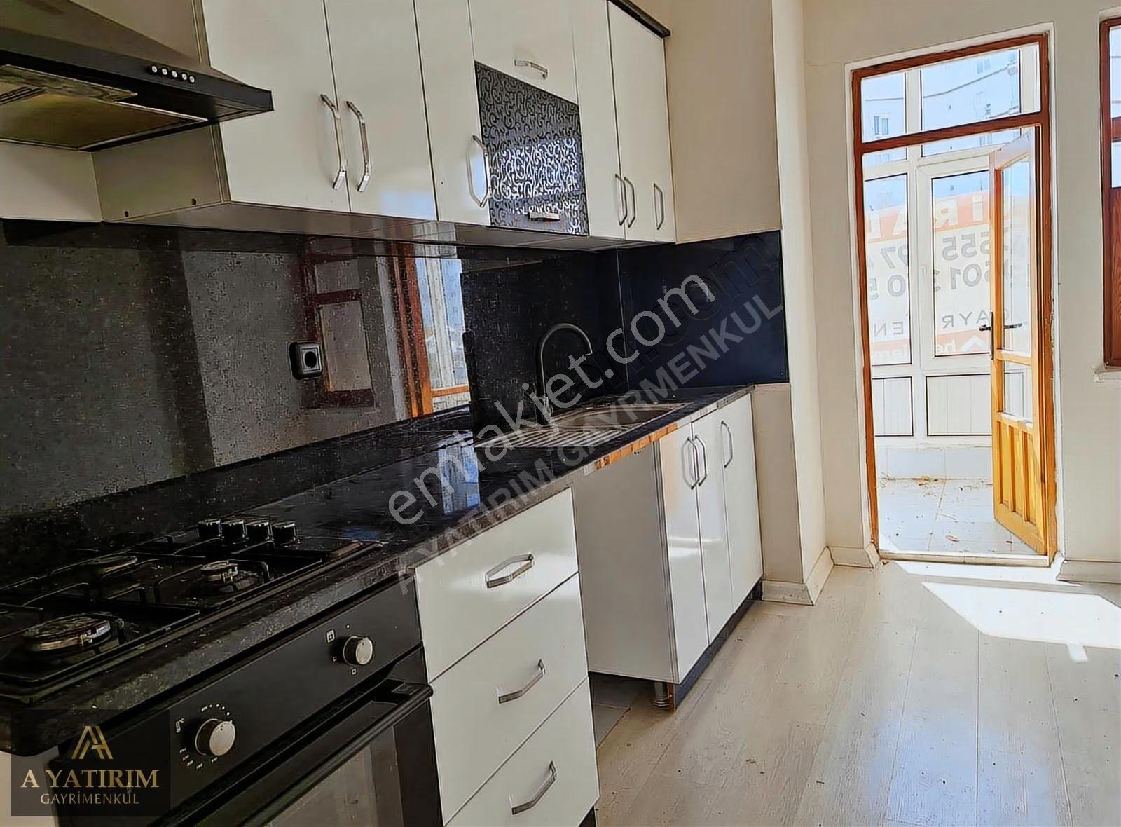 Terracity Cadde Üzeri İşyeri Olmaya Müsait 3+1 Geniş Daire