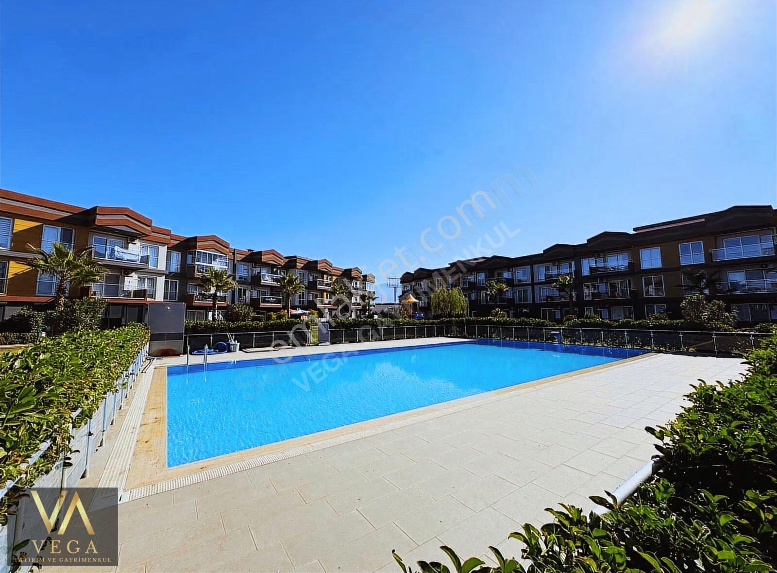 Villalar Bölgesi 2+1 Site İçi Satılık Havuz Cephe Daire
