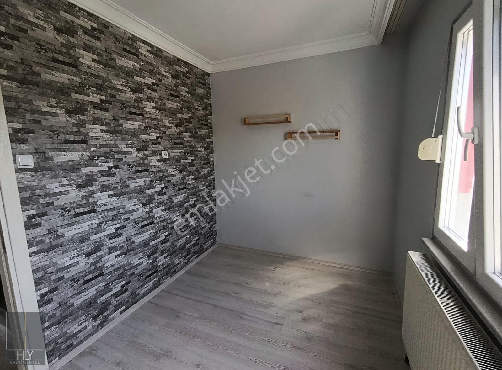 Hly Gayrimenkulden Göçmen Konutlarında Kiralık 2+1 Daire - Görsel 4