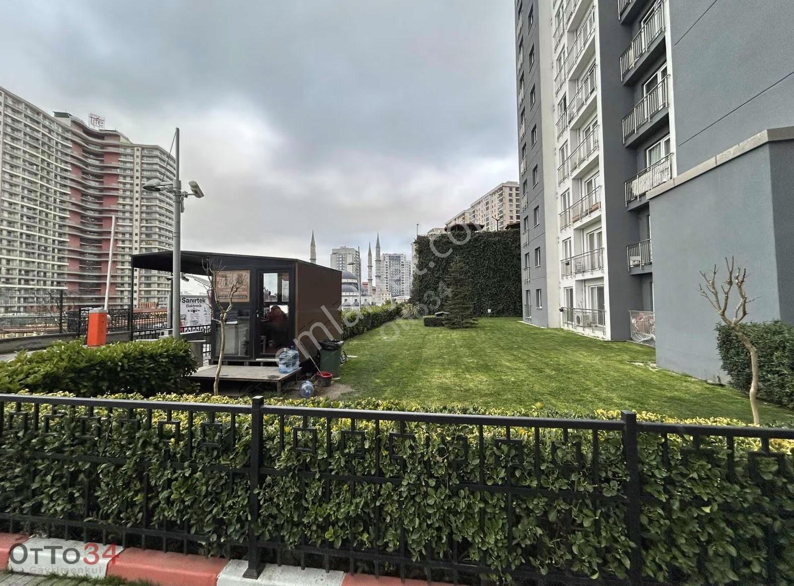 Otto34'de İnnovia 3'de Satılık Site İçi Önü Açık H-blok'da 1+1..