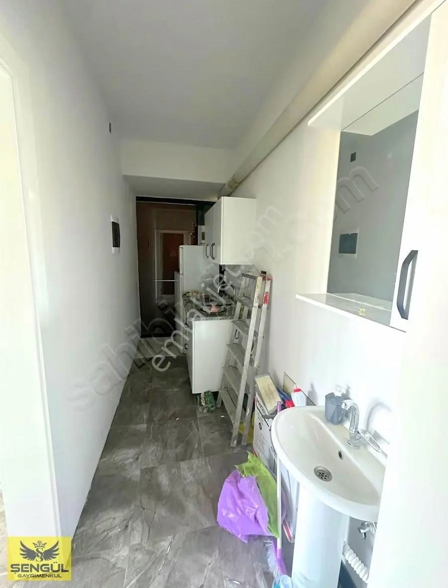 Şengül Gayrimenkul'den Çakmakta Önü Açık Kiralık Dükkan - Görsel 20