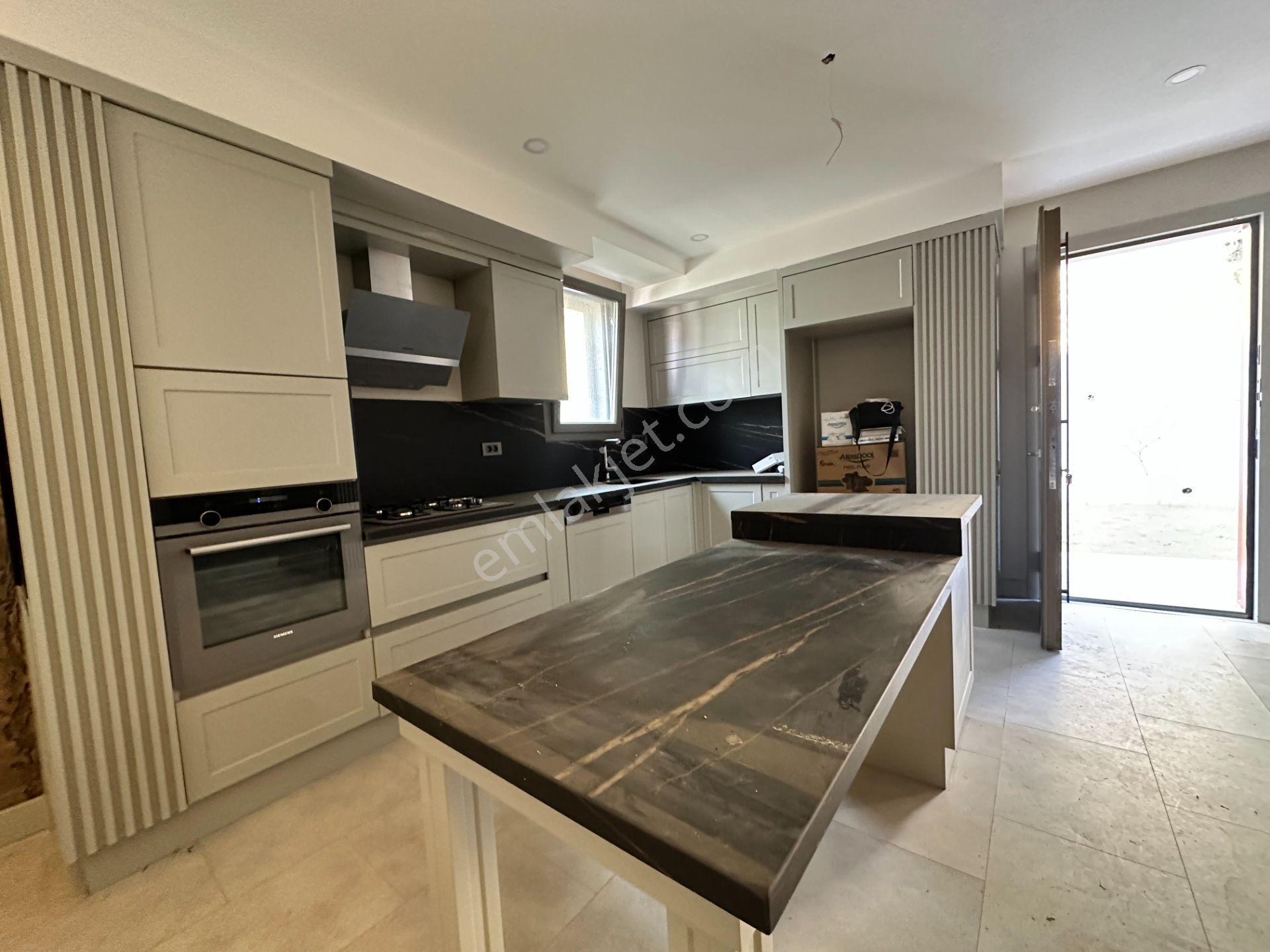 ▀mera Emlaktan Gürede Akıllı Ev Sistemli Havuzlu 4+1 Lüx Villa - Görsel 11