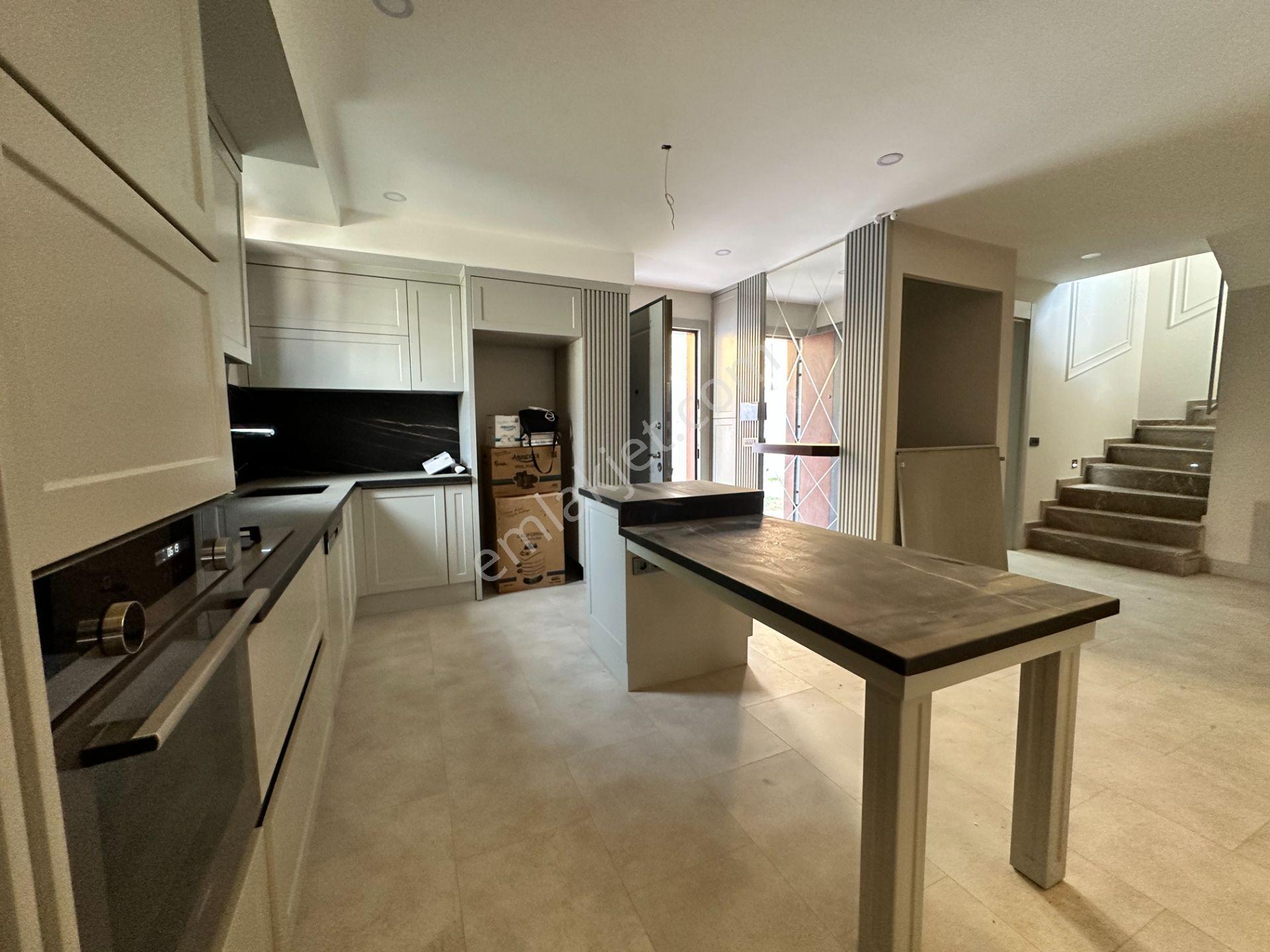 ▀mera Emlaktan Gürede Akıllı Ev Sistemli Havuzlu 4+1 Lüx Villa - Görsel 12