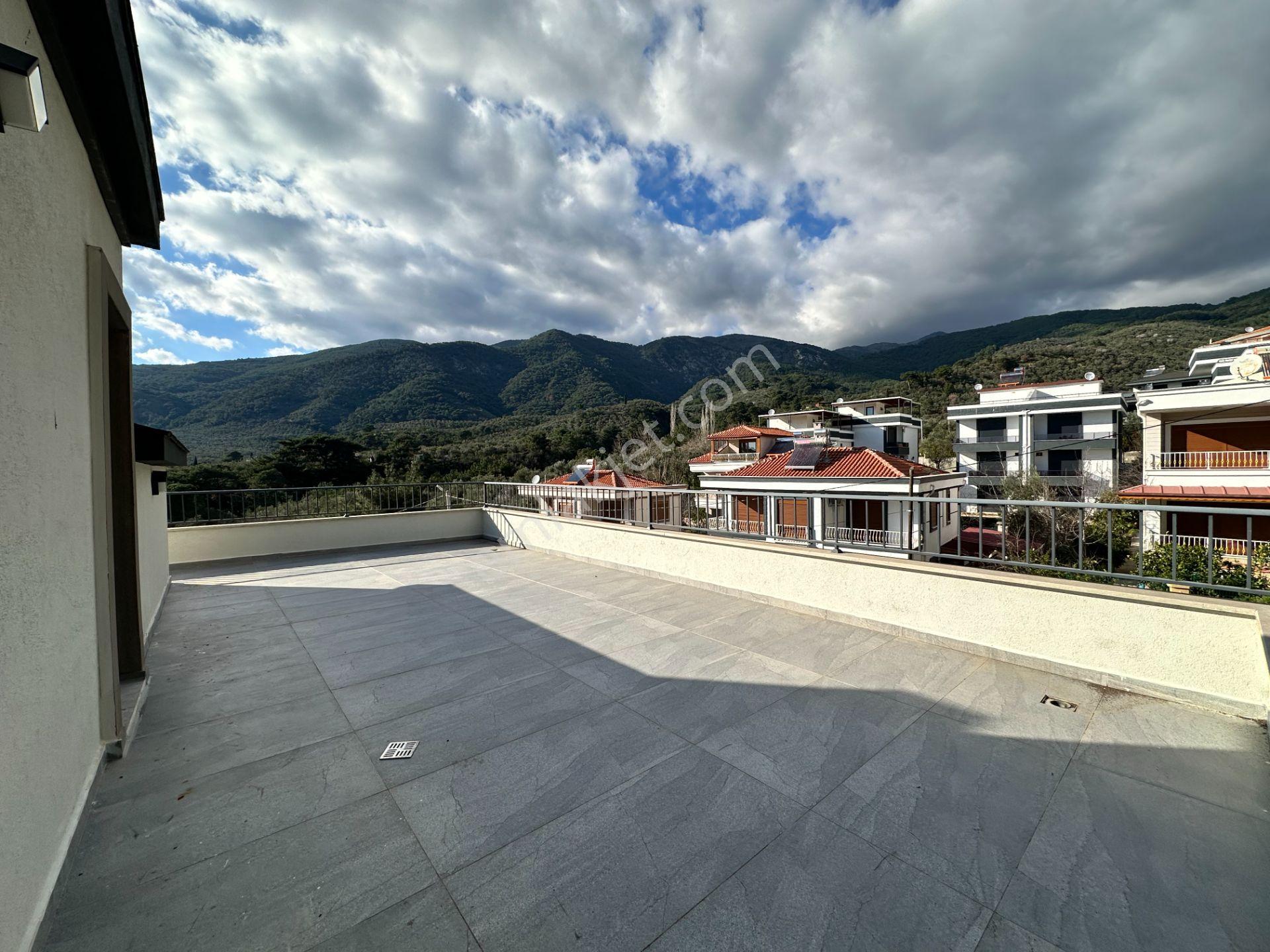 ▀mera Emlaktan Gürede Akıllı Ev Sistemli Havuzlu 4+1 Lüx Villa - Görsel 31