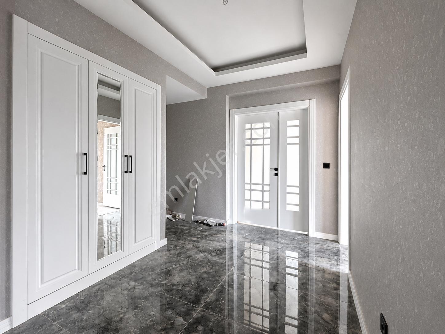 ''saçlı Kasap Caddesi Site İçi 3+1 Sıfır Daire ''