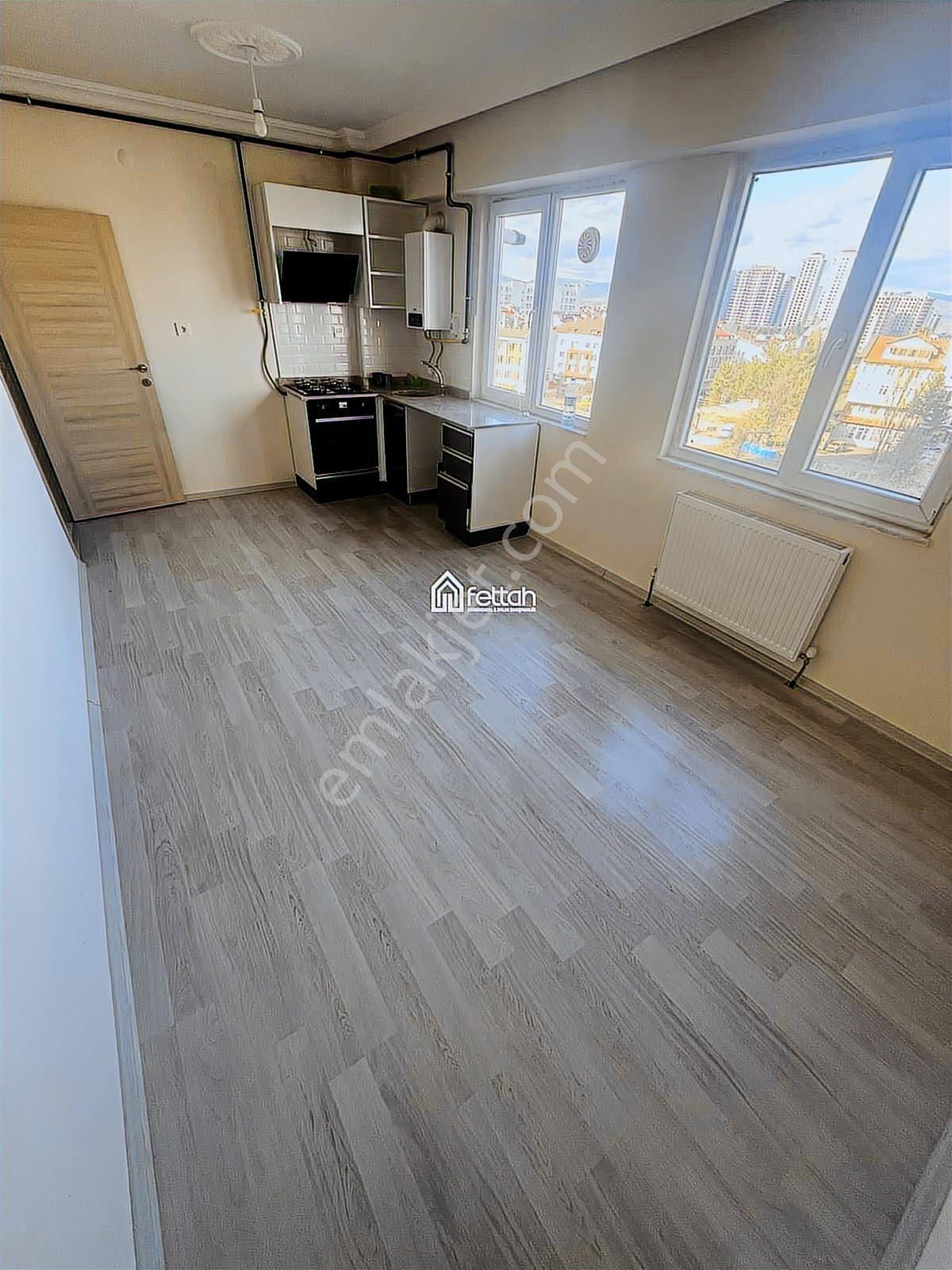 Kuzeykentin Merkezinde Kiralık 1+1 Daire - Görsel 6