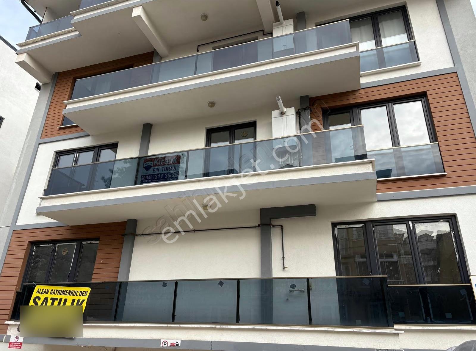 Koceli Derince Dumlupınar Mah De 4+1 190 M2 Satılık Daire