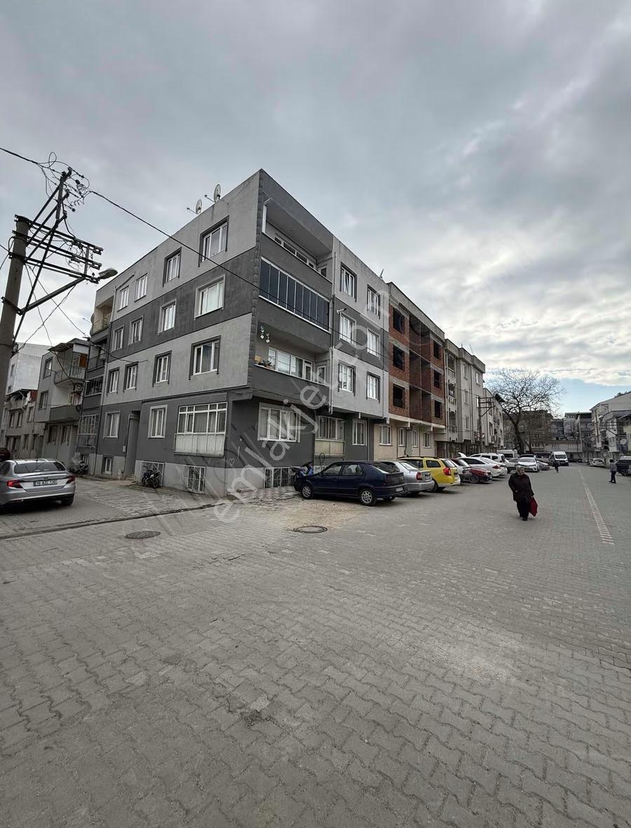 Hamşdiye Mahallesi Bellona Mağzasının Arkası