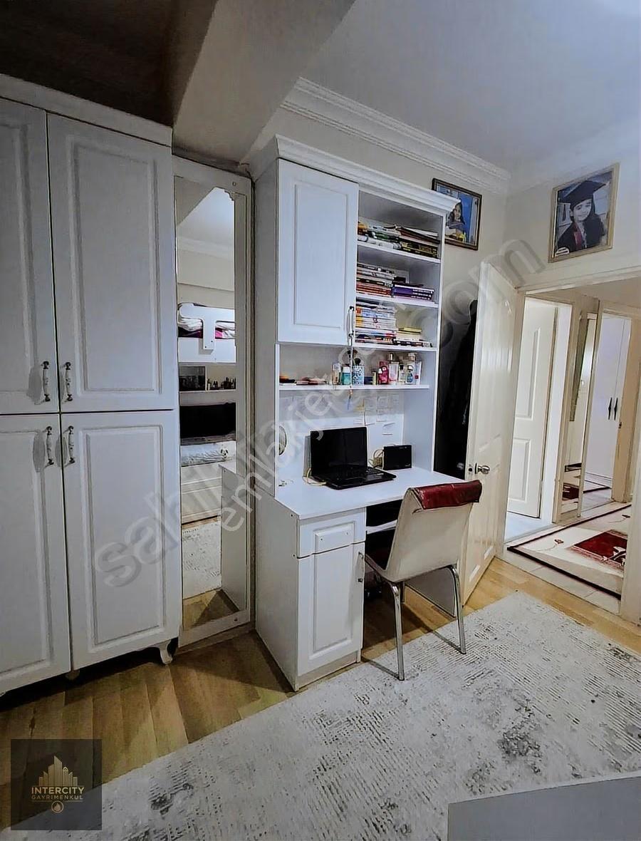 Esenyurt Bağlarçeşme'de Ara Katta Ve Bakımlı 2+1 Satılık Daire - Görsel 16