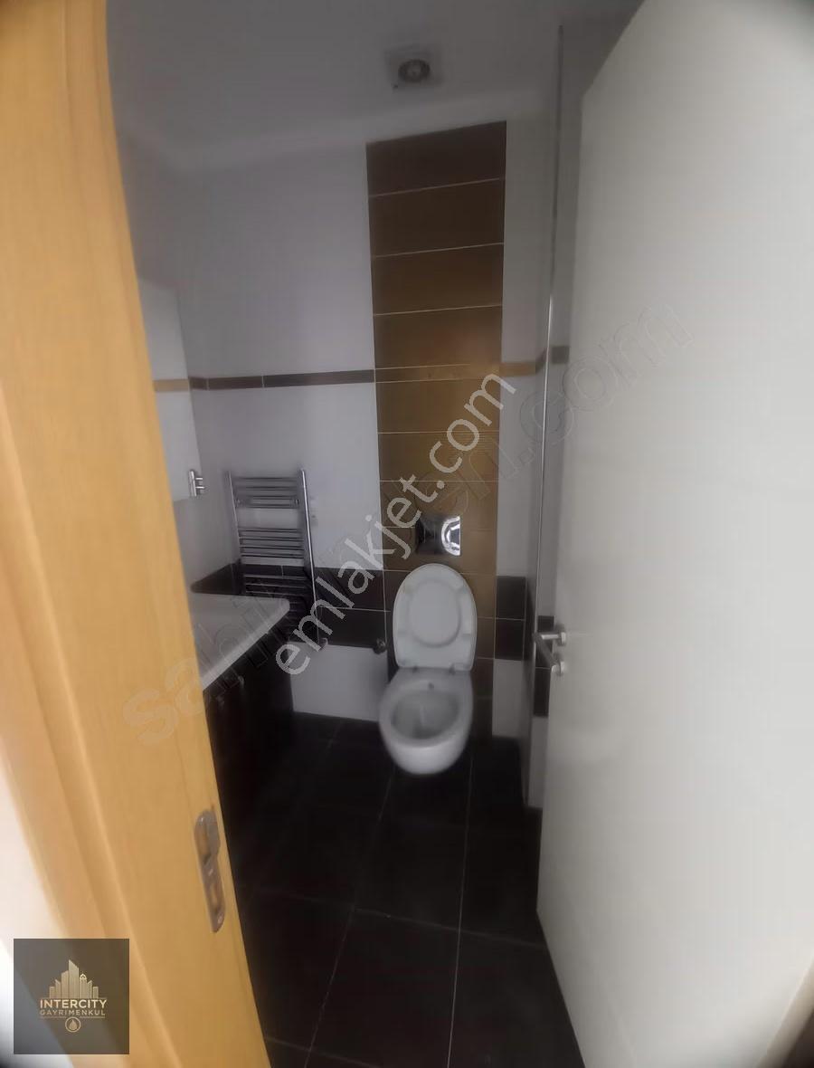 Metrobüs Durağına 5 Dakika Safir Rasidence Kiralık 1+1 Ofis - Görsel 2