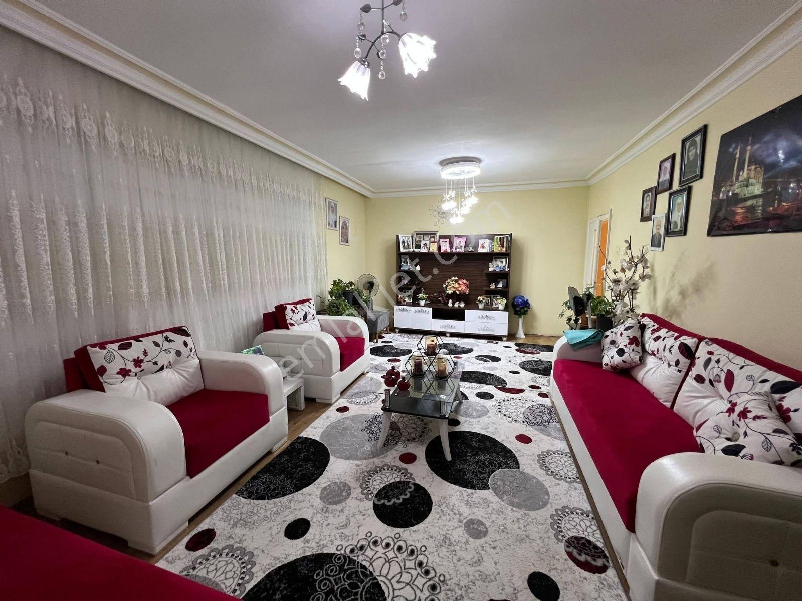 Çarşı Merkez 3+1 Geniş Bakımlı Daire - Görsel 11