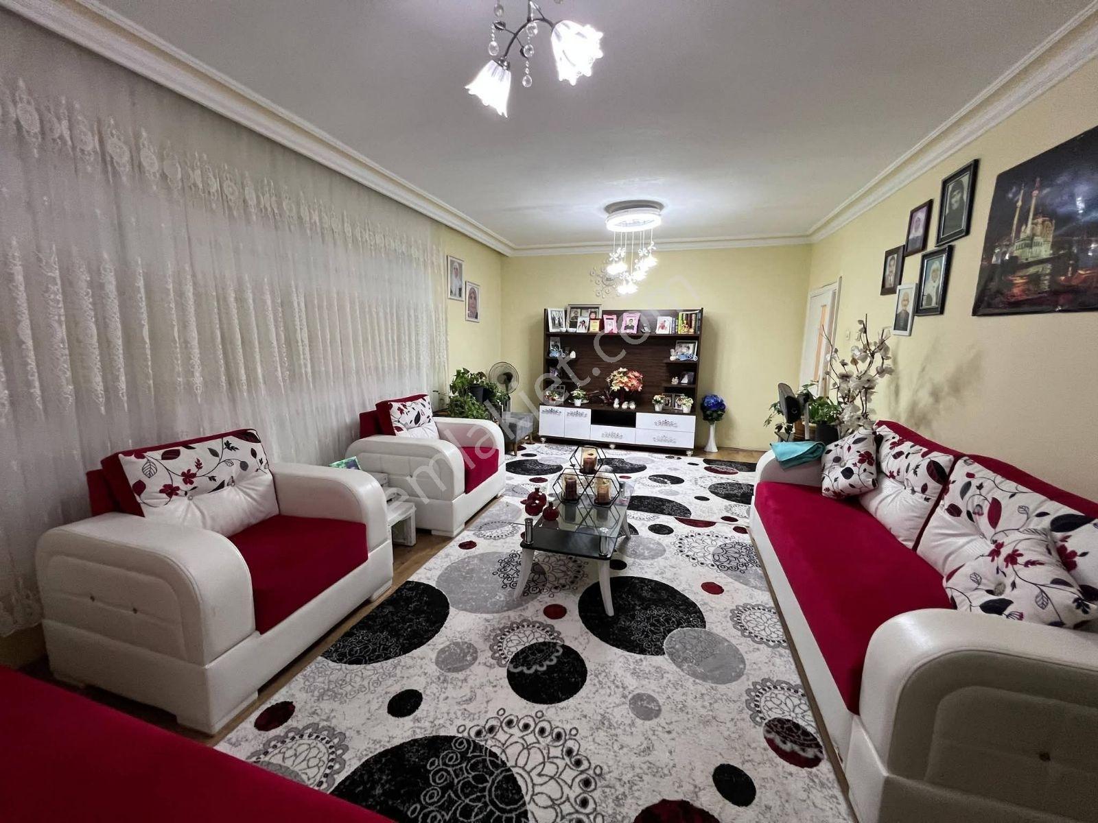 Çarşı Merkez 3+1 Geniş Bakımlı Daire - Görsel 18