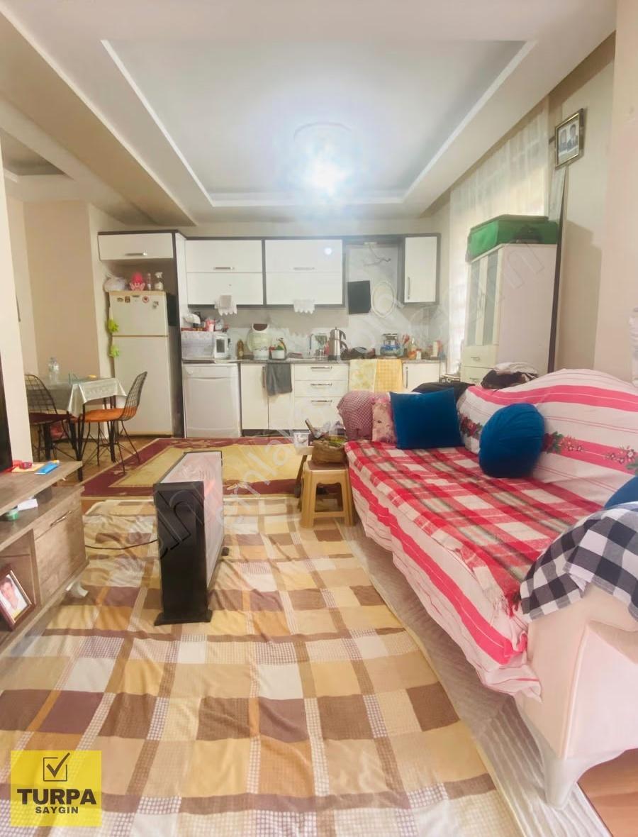 Karabağlar Gülyakada 1+1 Satılık Daire .
