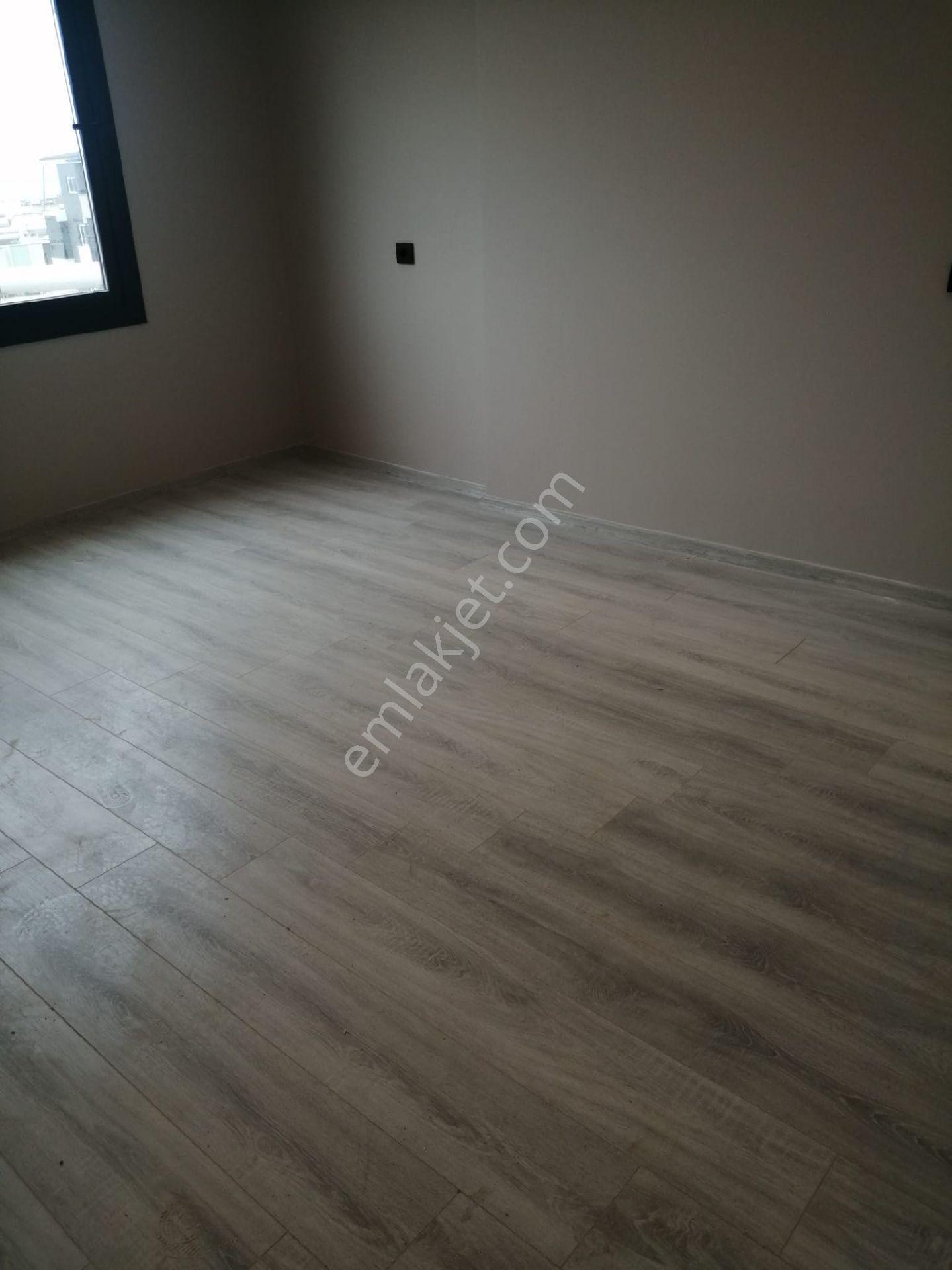 Erdemli Merkez Mahallesi'nde Kiralık 1+1 Ofis - Görsel 2