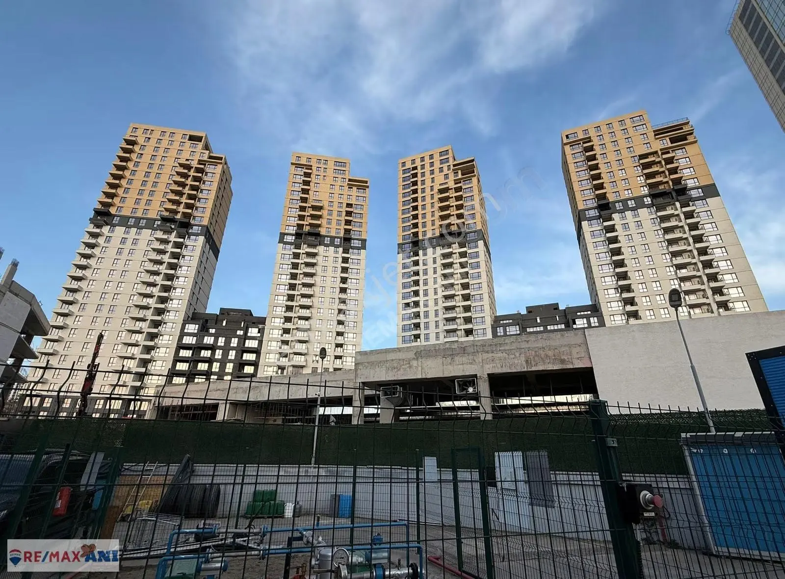 Remax Anı 'dan Dky Kartal 'da Deniz Manzaralı Satılık 3+1 Daire - Görsel 4