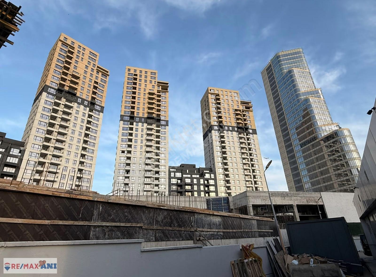 Remax Anı 'dan Dky Kartal 'da Deniz Manzaralı Satılık 3+1 Daire - Görsel 5