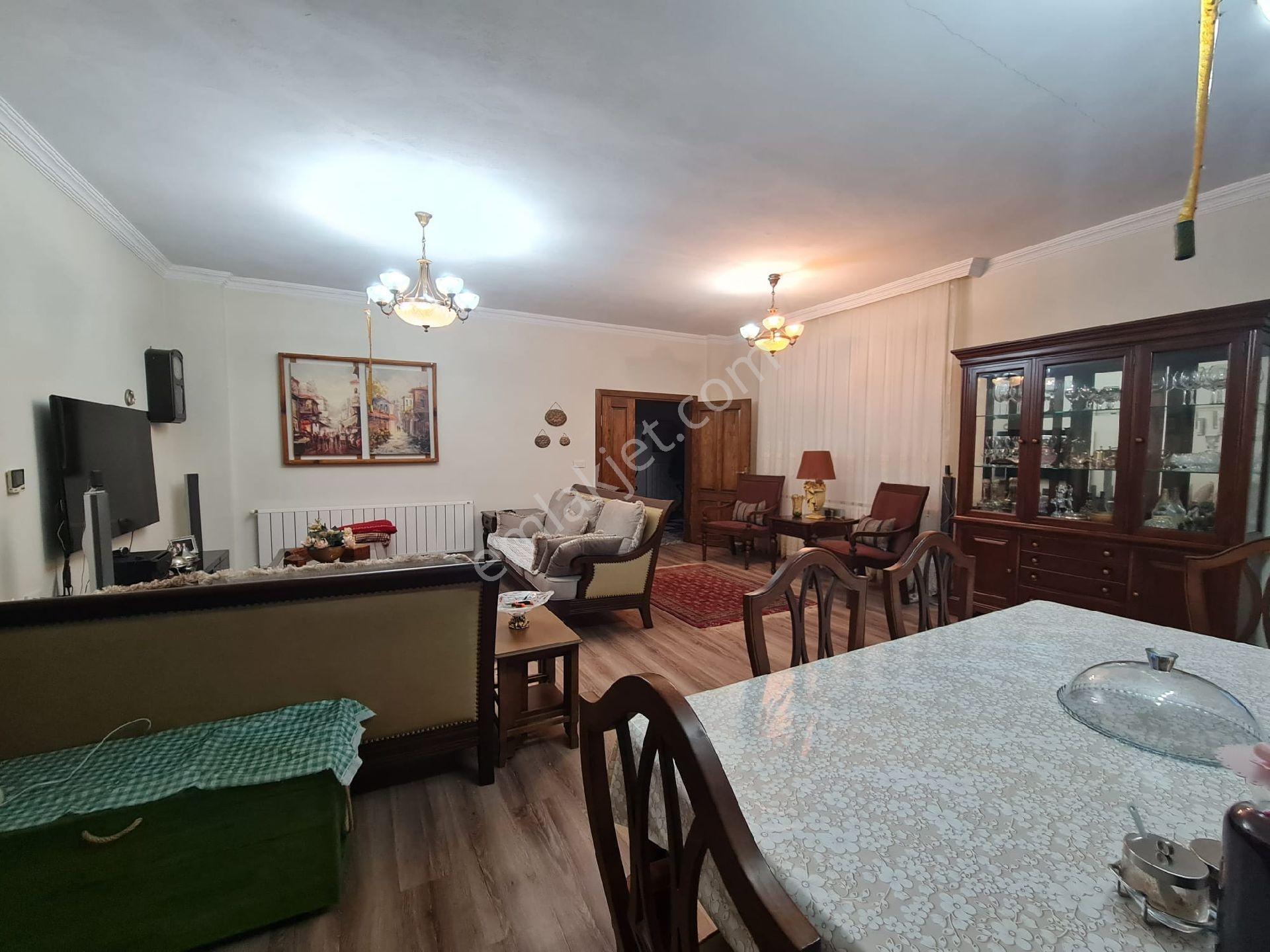 Remax Kaya Tekirdağ Marmaraereğlisi Donanımlı 600m2 Fırsat Villa - Görsel 9