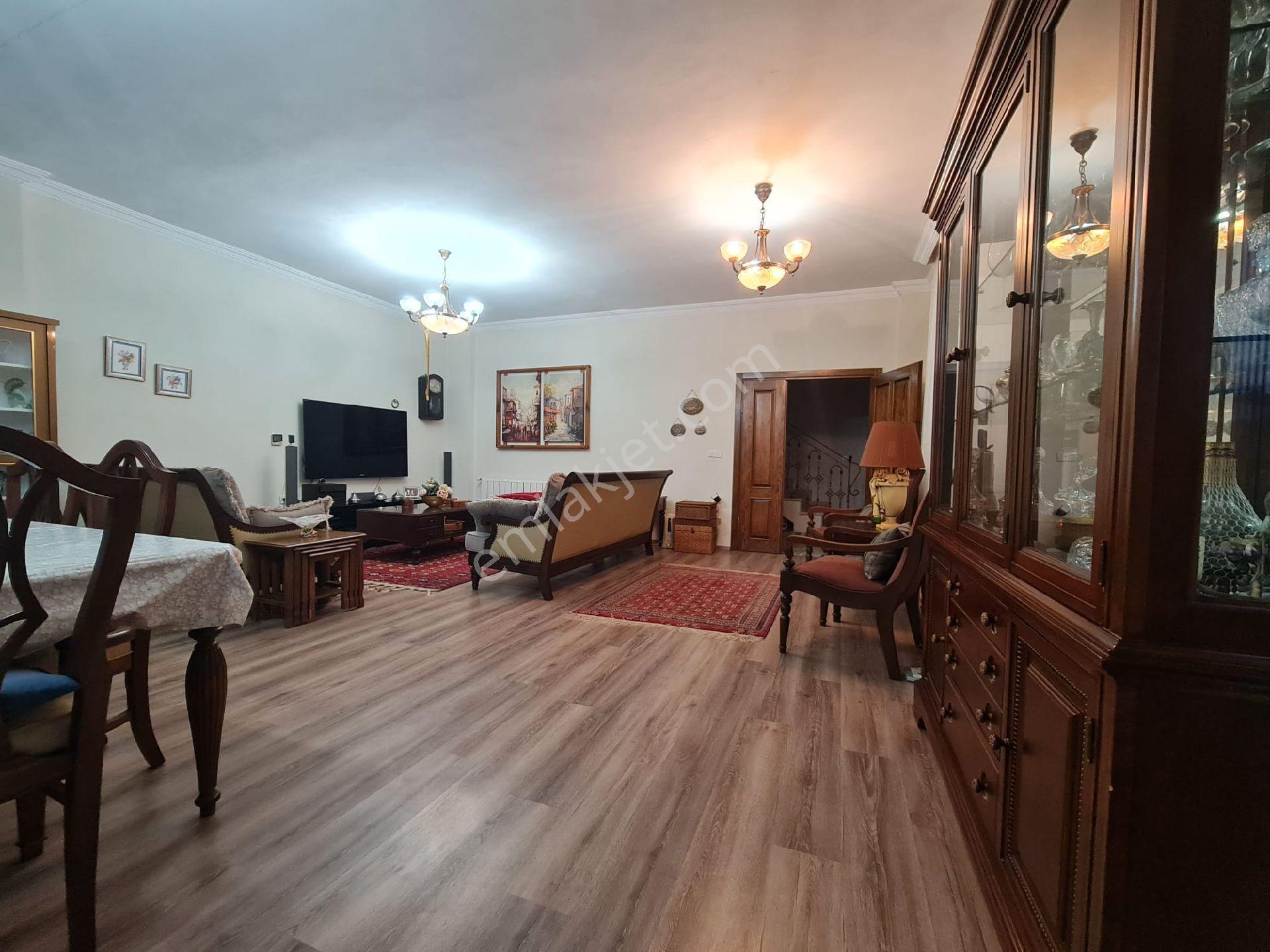 Remax Kaya Tekirdağ Marmaraereğlisi Donanımlı 600m2 Fırsat Villa - Görsel 11