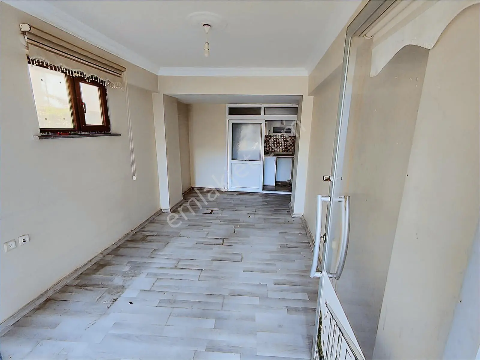 Cumhuriyet Mah.güven Caddesi Cadde Cephe Hazır Kiracılı Dükkan - Görsel 4