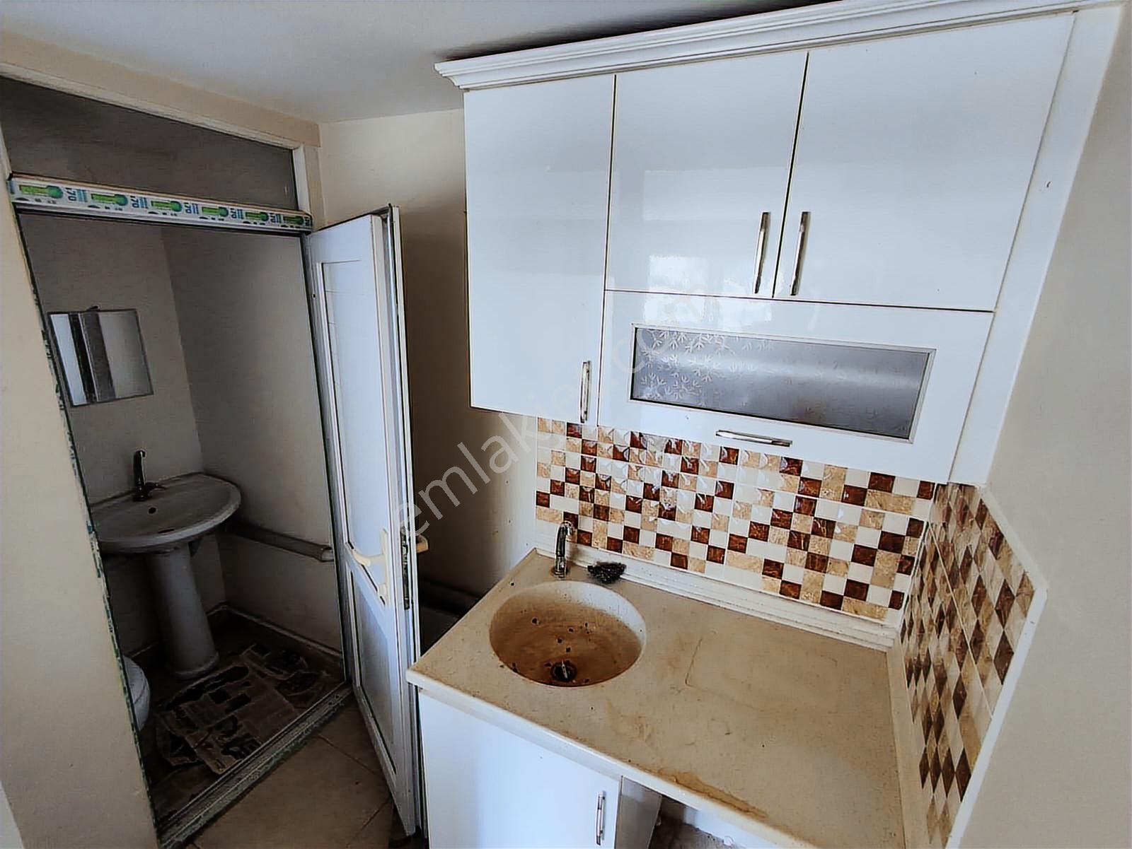 Cumhuriyet Mah.güven Caddesi Cadde Cephe Hazır Kiracılı Dükkan - Görsel 12