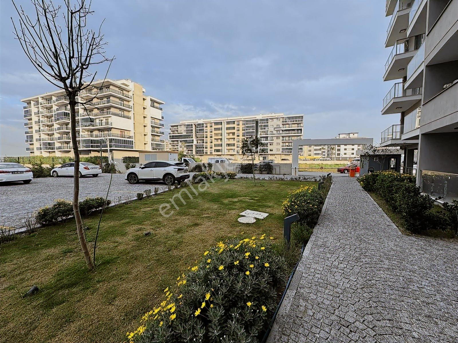 Torbalı Da Havuzlu Güvenlikli Sitede Kiralık 3+1 Daire - Görsel 27