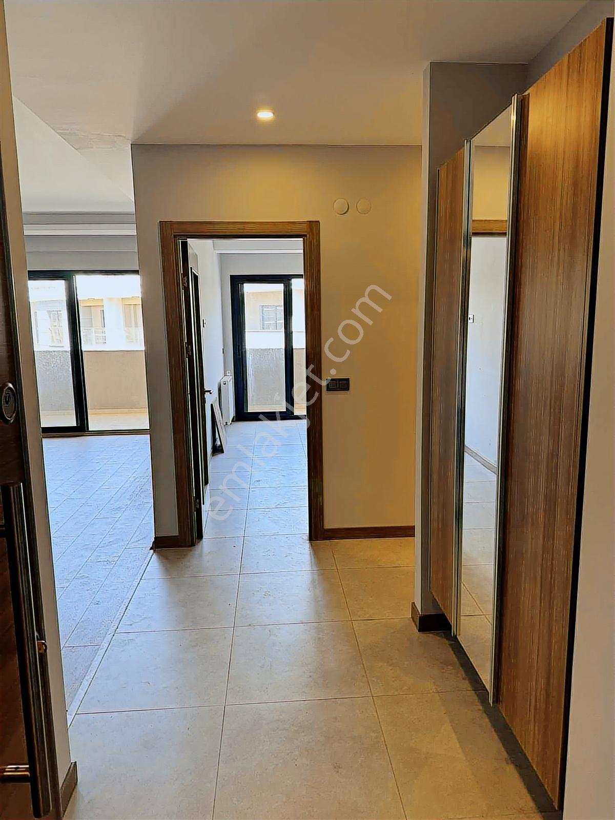 Torbalı Da Havuzlu Güvenlikli Sitede Kiralık 3+1 Daire - Görsel 26