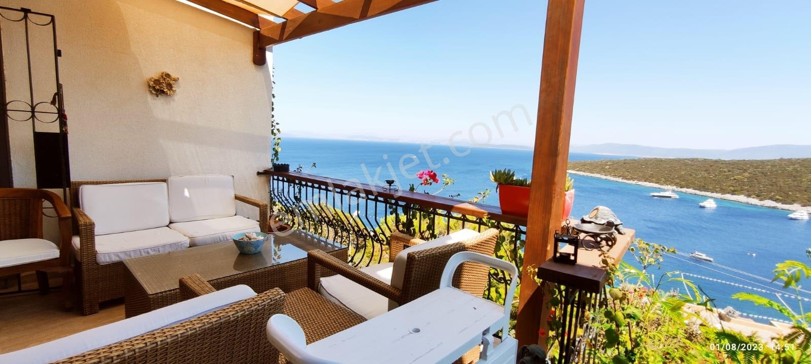 Bodrum Türkbükü Hekimköy Sitesi Plajlı Kiralık 2+1 Villa - Görsel 2