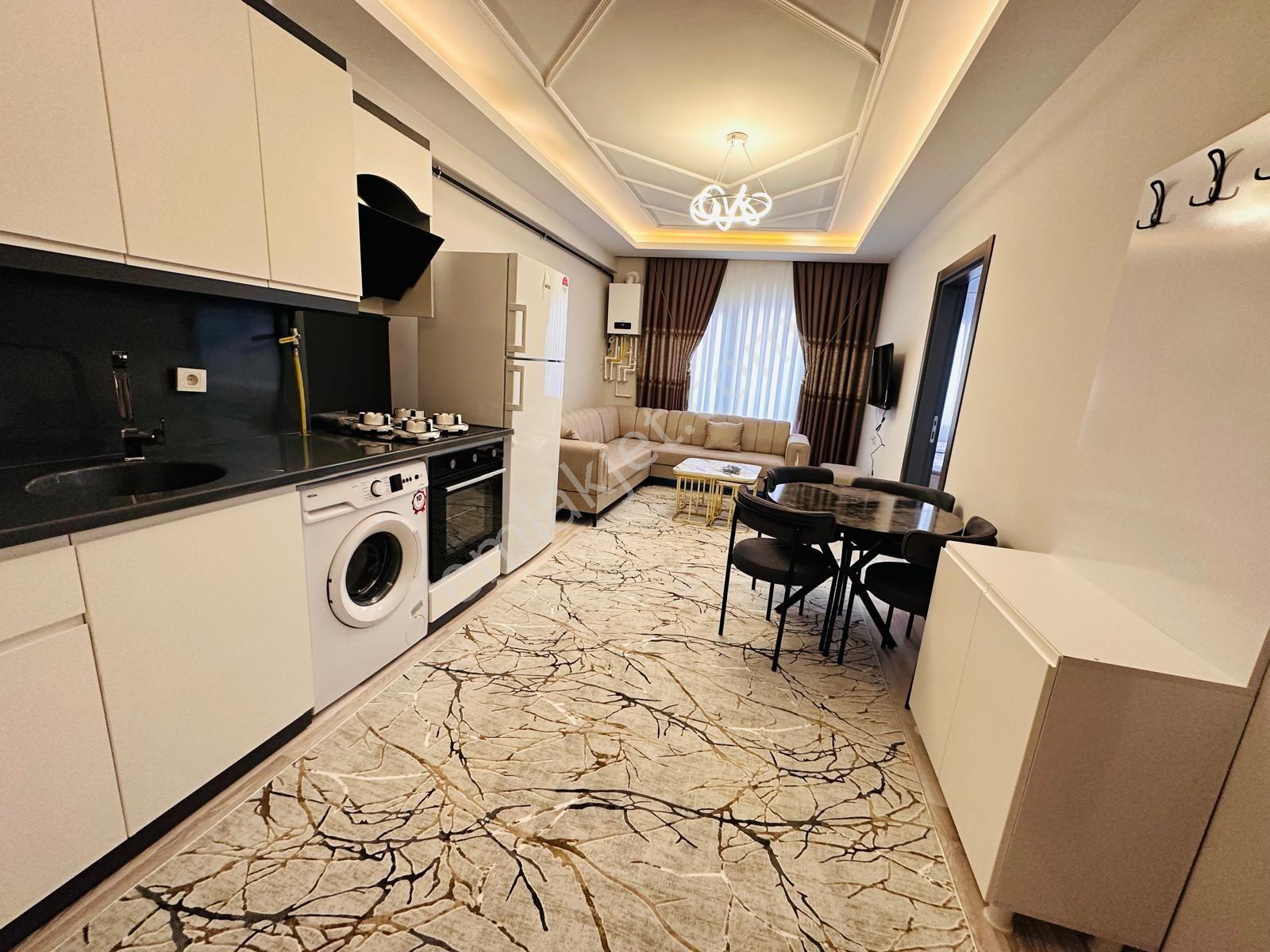Dinç Emlaktan Kiralık Ultra Lüks 1+1 Daire Hastane Konumlu