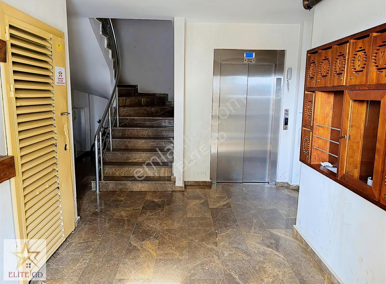 Akçakoca Merkez En Üst Kat Satılık 3+1 Daire Denize Yakın 125m² - Görsel 10