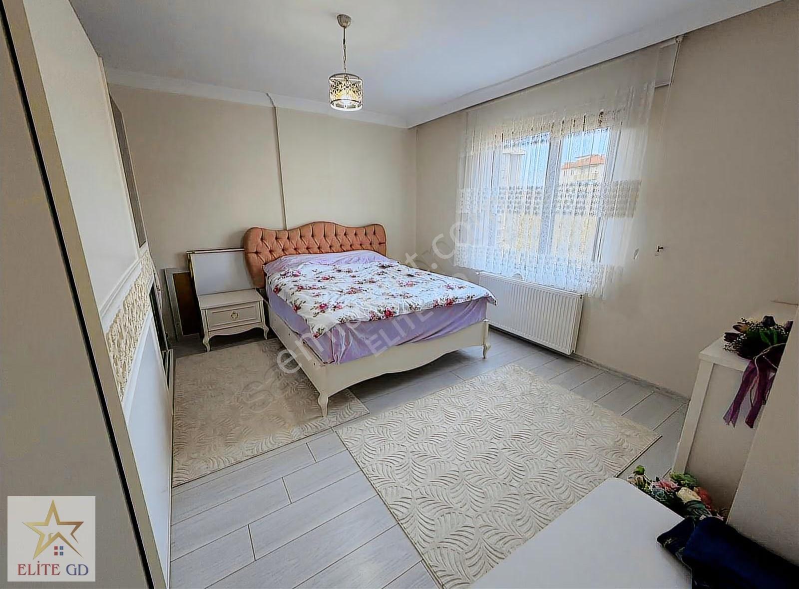 Akçakoca Merkez En Üst Kat Satılık 3+1 Daire Denize Yakın 125m² - Görsel 9