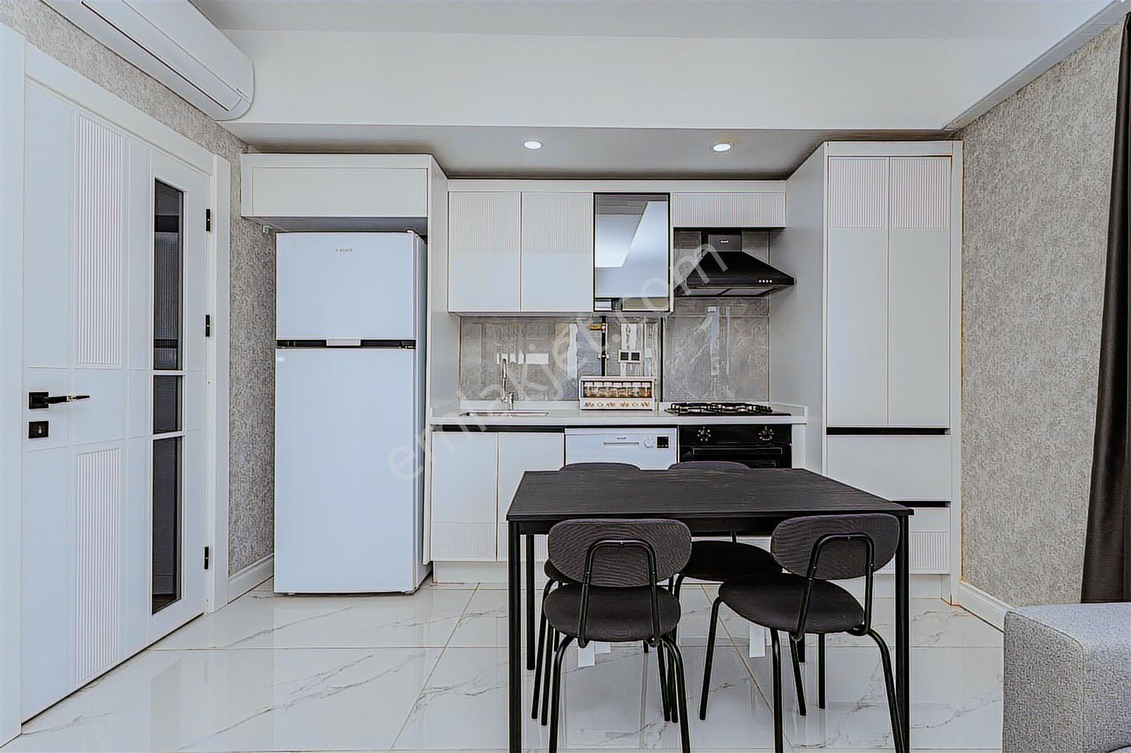 Geniş 1+1 Ara Kat / Havuzlu Sitede / Yeniköy - Görsel 16