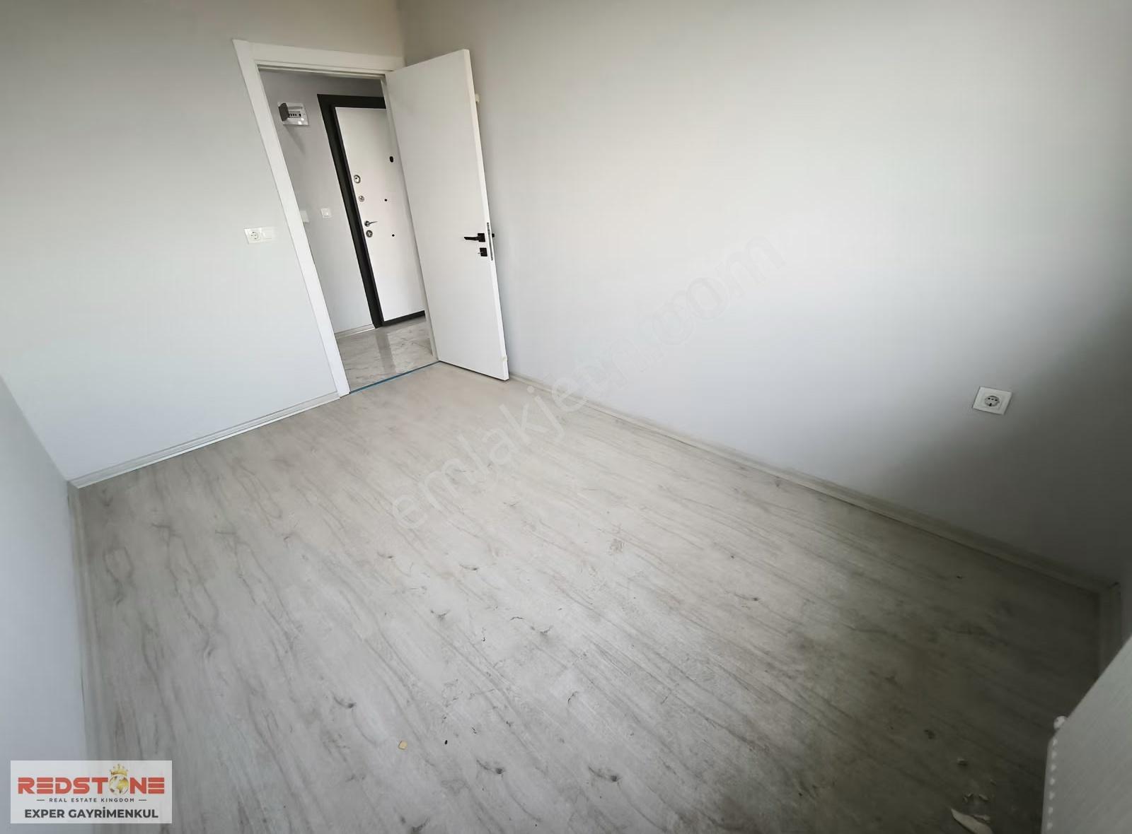 Karasu Havuzlu Sitede M.ayrı Deniz Gören Ara Kat Sıfır 2+1 Daire - Görsel 3