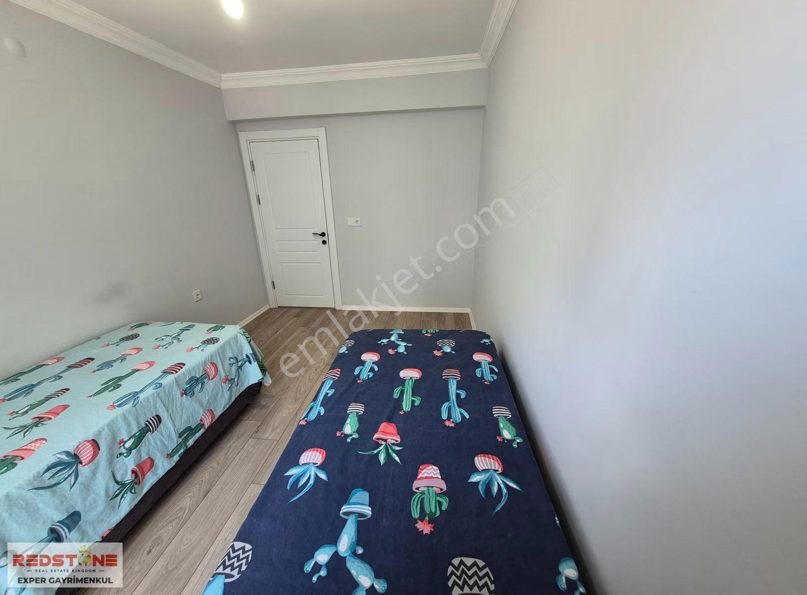 Karasu'da Havuzlu Sitede Satılık Eşyalı 2+1 Ara Kat Lüks Daire - Görsel 16