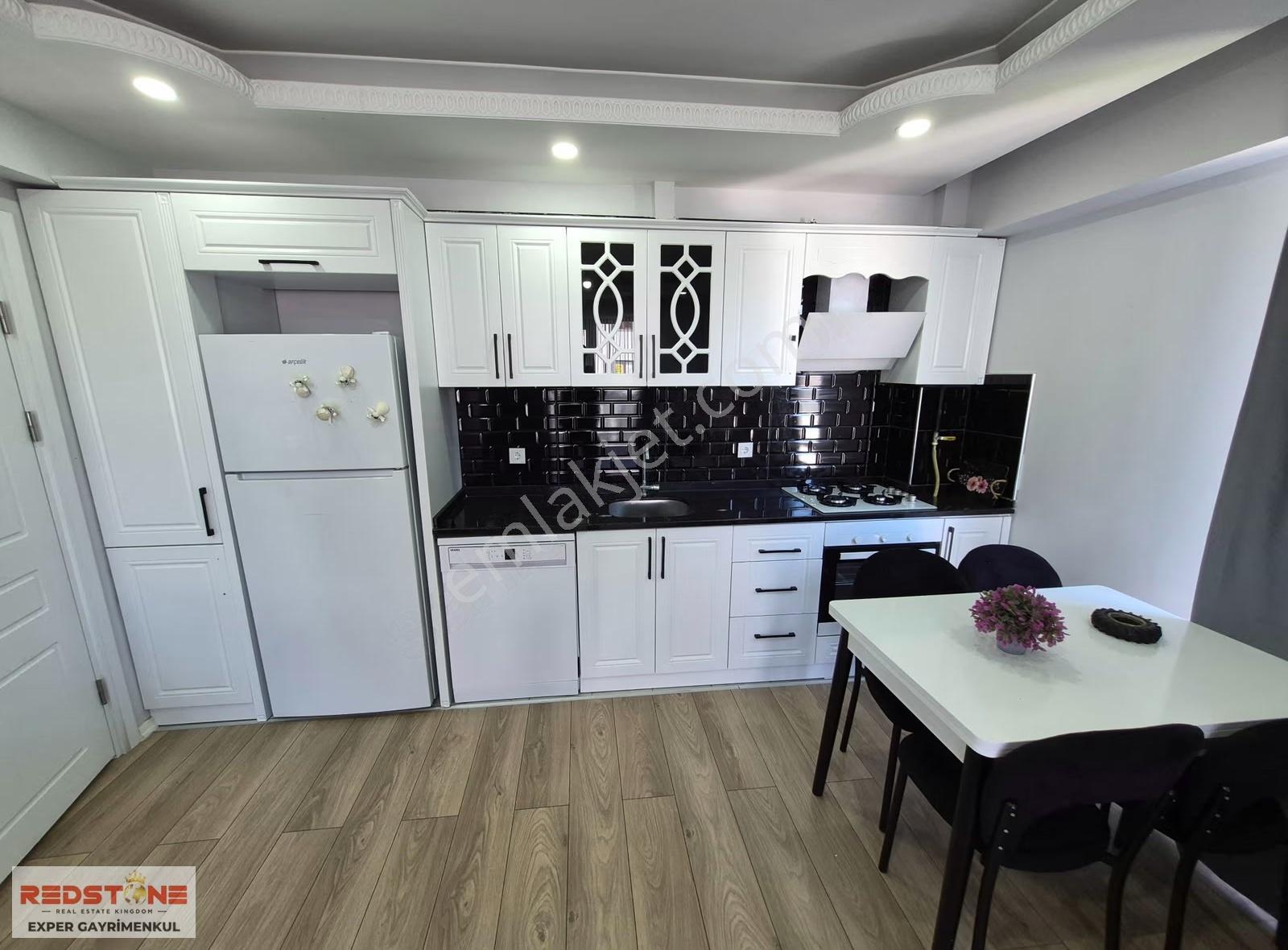 Karasu'da Havuzlu Sitede Satılık Eşyalı 2+1 Ara Kat Lüks Daire - Görsel 19