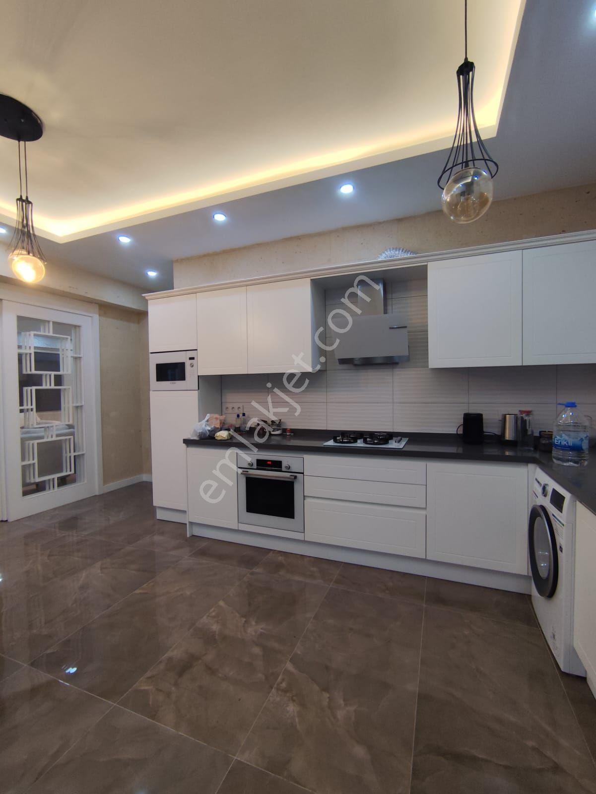 Yeşilbayır’da Doğa İçinde Malikane Konseptinde 6+1 Lüks Dublex Villa Yerden Isıtmalı Sıfır Eşyalı - Görsel 28