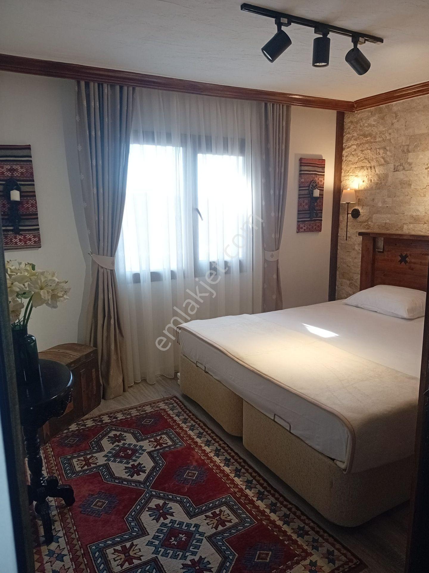 Ayvalık Merkezde Tarihin Kalbinde Kiralık 2,5+1 Müstakil Ev - Görsel 27