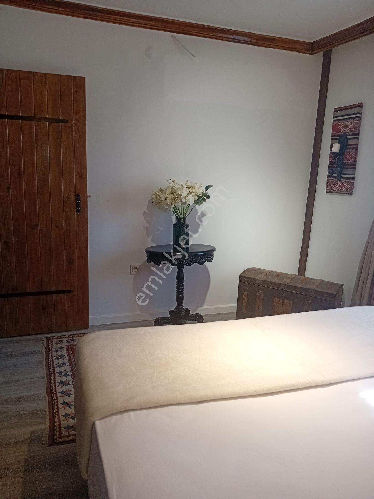 Ayvalık Merkezde Tarihin Kalbinde Kiralık 2,5+1 Müstakil Ev - Görsel 25