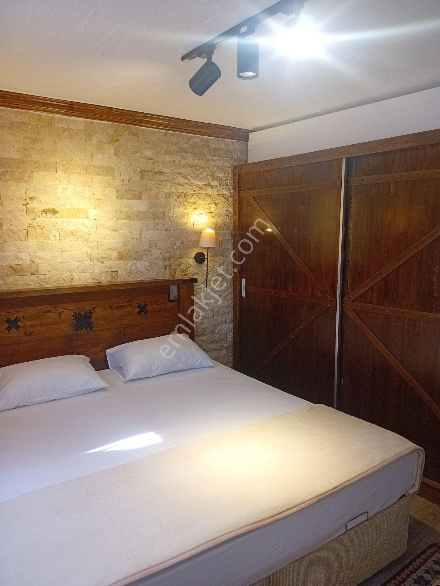 Ayvalık Merkezde Tarihin Kalbinde Kiralık 2,5+1 Müstakil Ev - Görsel 28