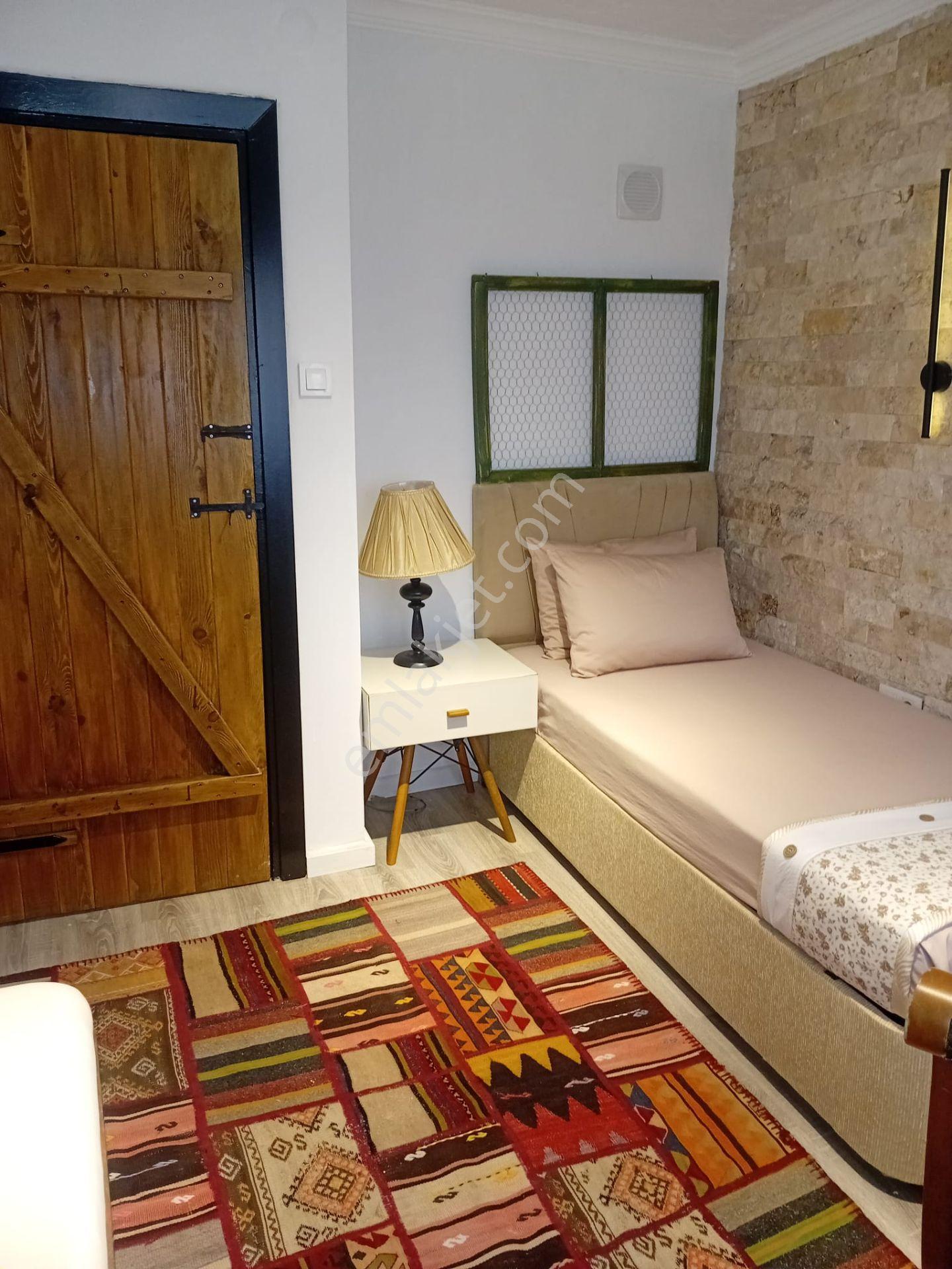 Ayvalık Merkezde Tarihin Kalbinde Kiralık 2,5+1 Müstakil Ev - Görsel 30