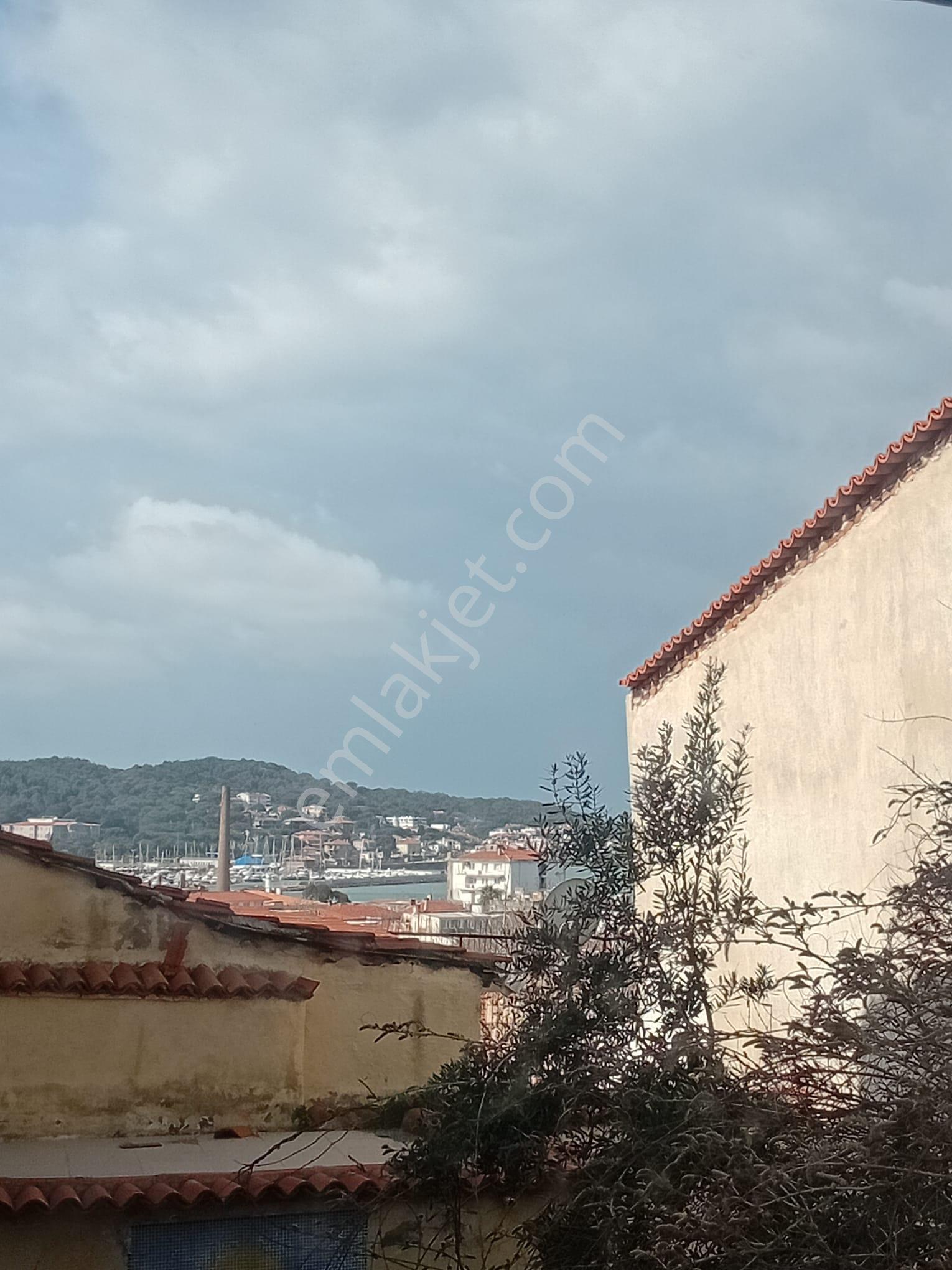 Ayvalık Merkezde Tarihin Kalbinde Kiralık 2,5+1 Müstakil Ev - Görsel 35