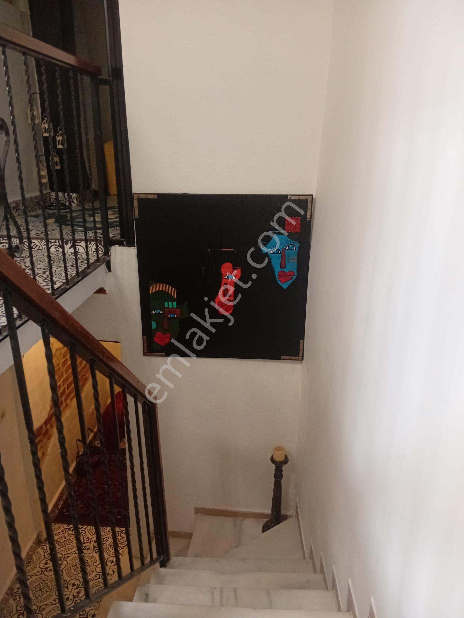 Ayvalık Merkezde Tarihin Kalbinde Kiralık 2,5+1 Müstakil Ev - Görsel 22