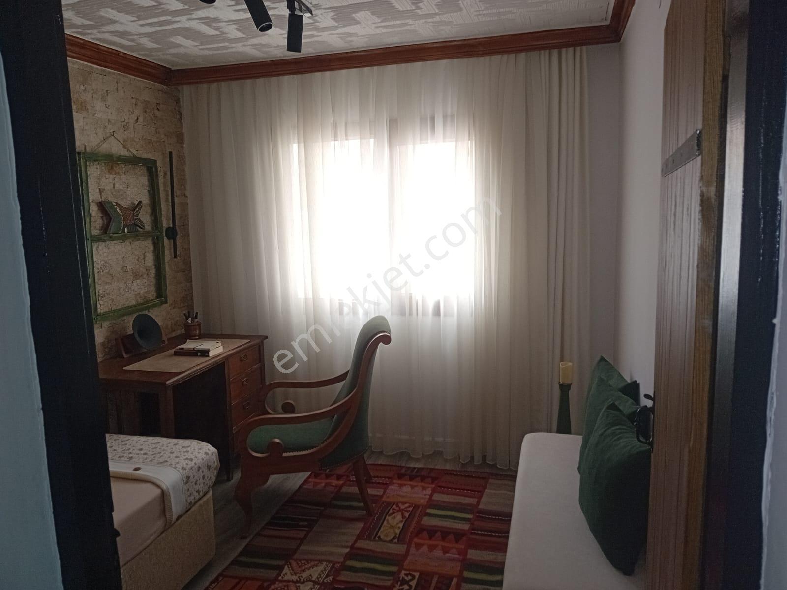 Ayvalık Merkezde Tarihin Kalbinde Kiralık 2,5+1 Müstakil Ev - Görsel 13