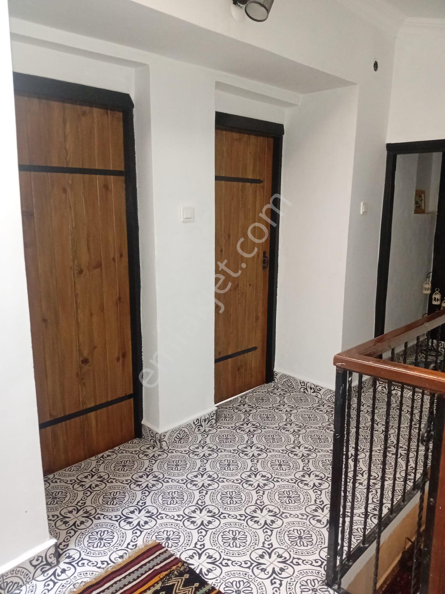 Ayvalık Merkezde Tarihin Kalbinde Kiralık 2,5+1 Müstakil Ev - Görsel 24