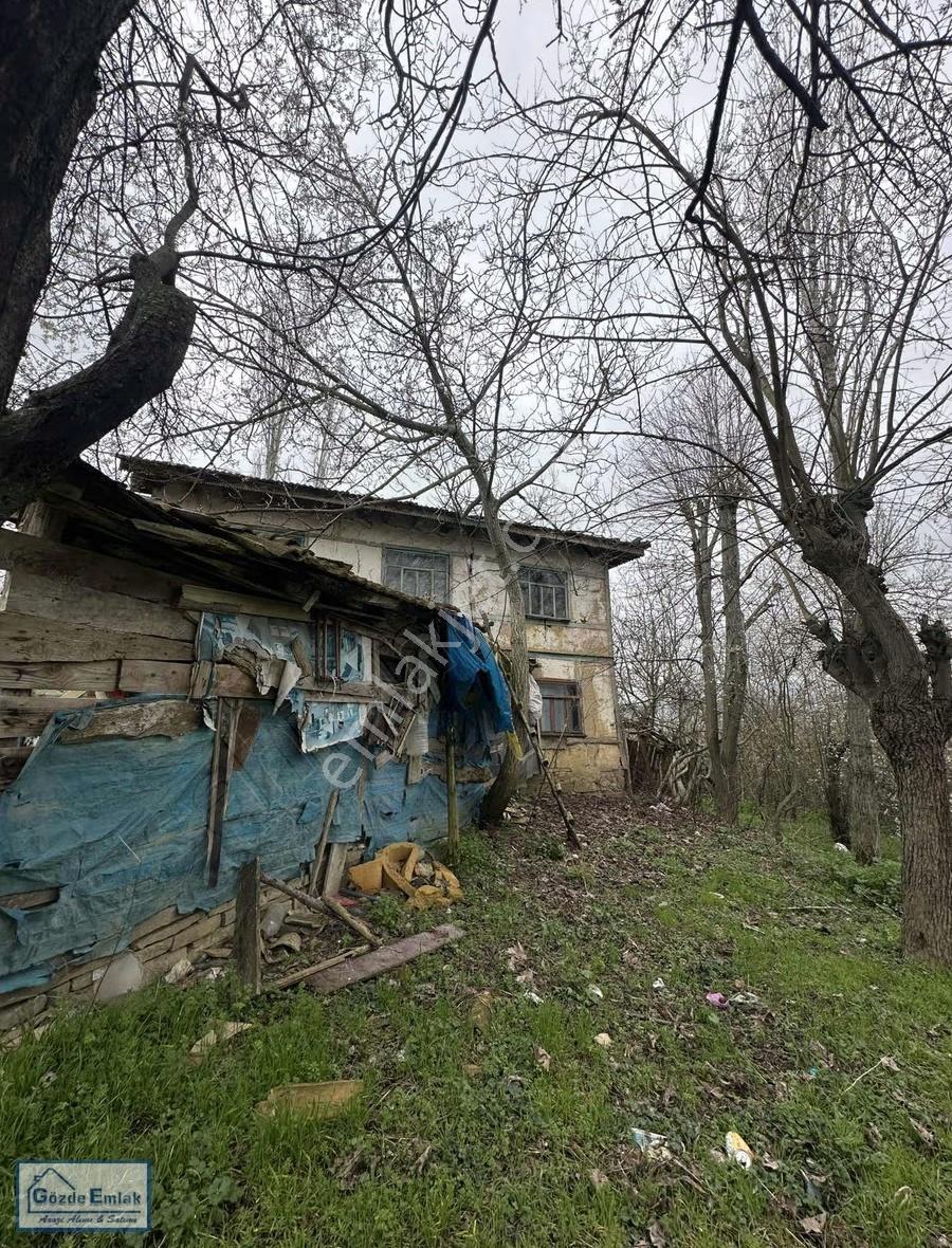 Geyve Çay Mah. 2 Katlı Kerpiç Ev Ve 1.282m2 İmarlı Arsası - Görsel 4