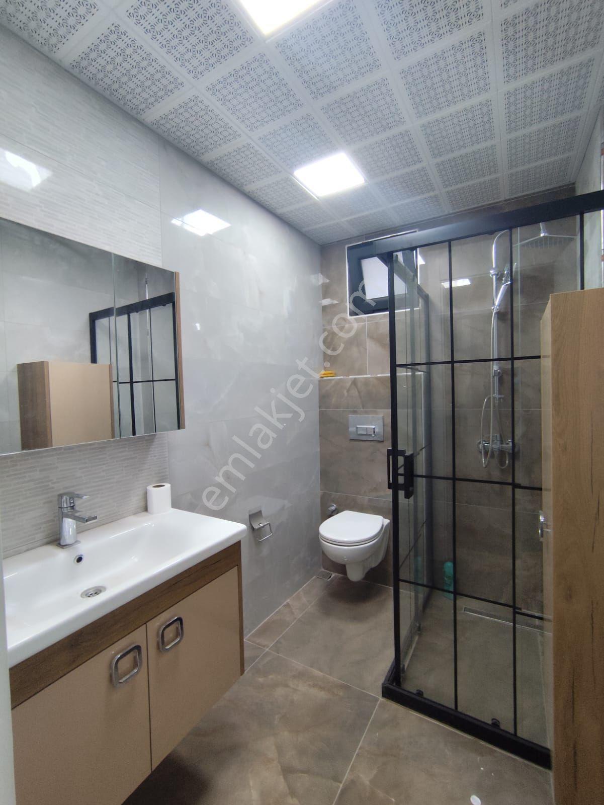 Yeşilbayır’da Doğa İçinde 6+1 Lüks Dublex Kiralık Villa Yerden Isıtmalı Sıfır Ultra Lüks Eşyalı - Görsel 17