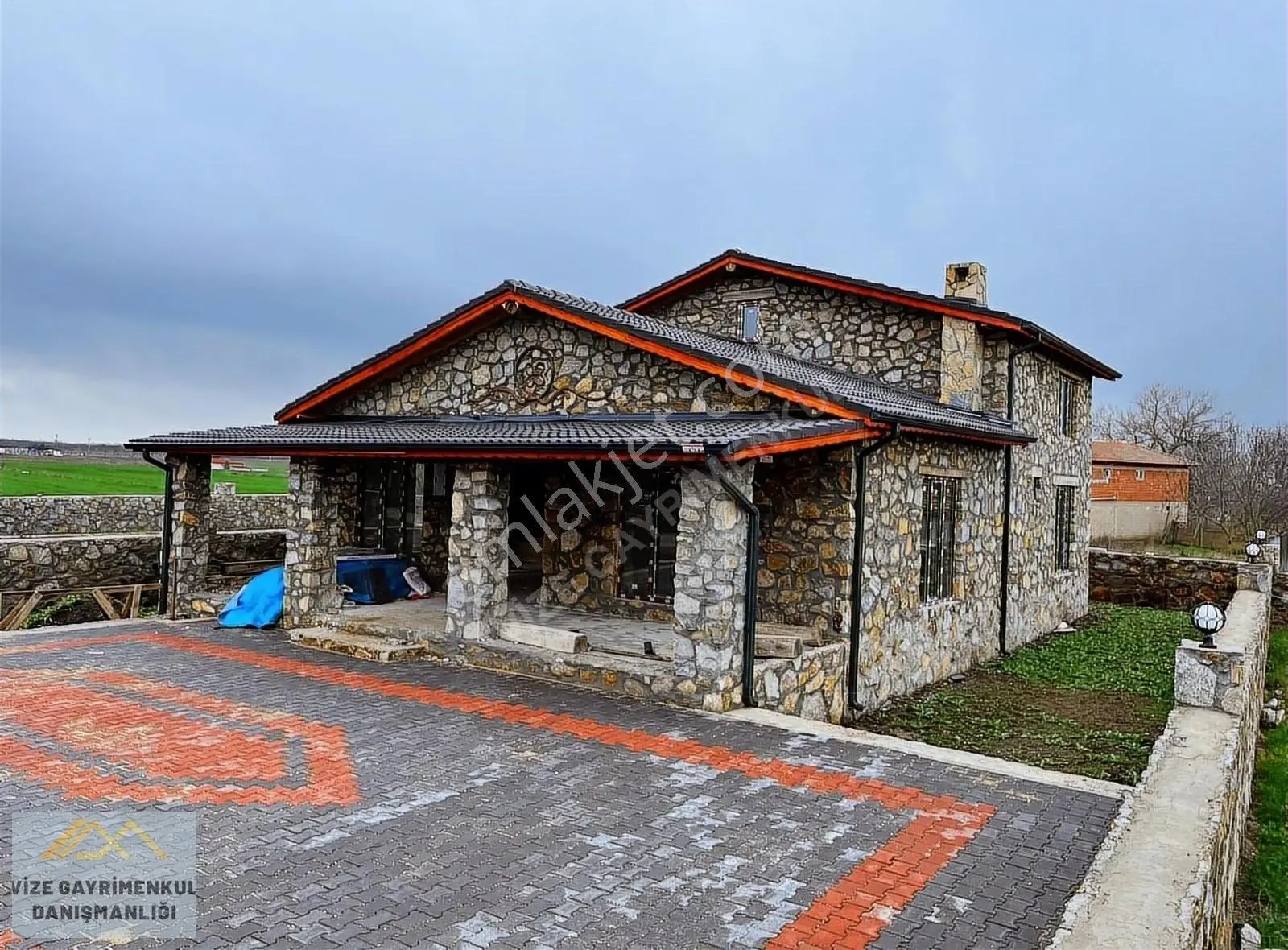 Doğa İçinde Satılık Taş Villa: 4+1, 260m² Net, Müstakil Tapulu - Görsel 10