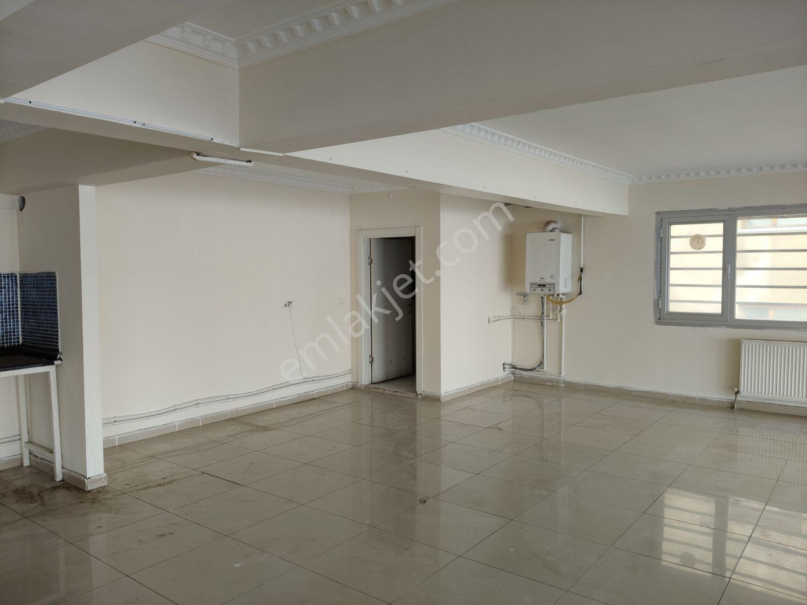 Kiralık,ulubatlı Hasan Cad.18 Mt Cepheli, İçi 225 M2,önü 125m2 - Görsel 5