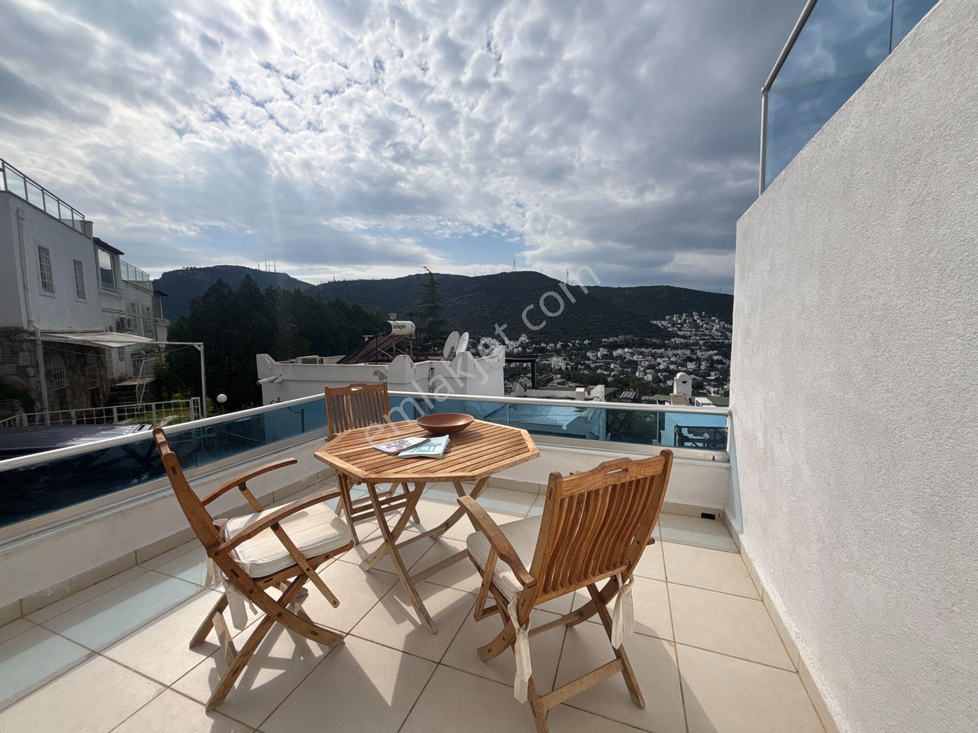 Bodrum Torba Satılık Deniz Manzaralı Kapalı Garaj Tripleks Villa - Görsel 11