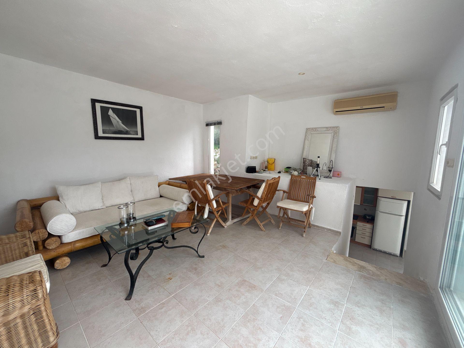 Bodrum Torba Satılık Deniz Manzaralı Kapalı Garaj Tripleks Villa - Görsel 19